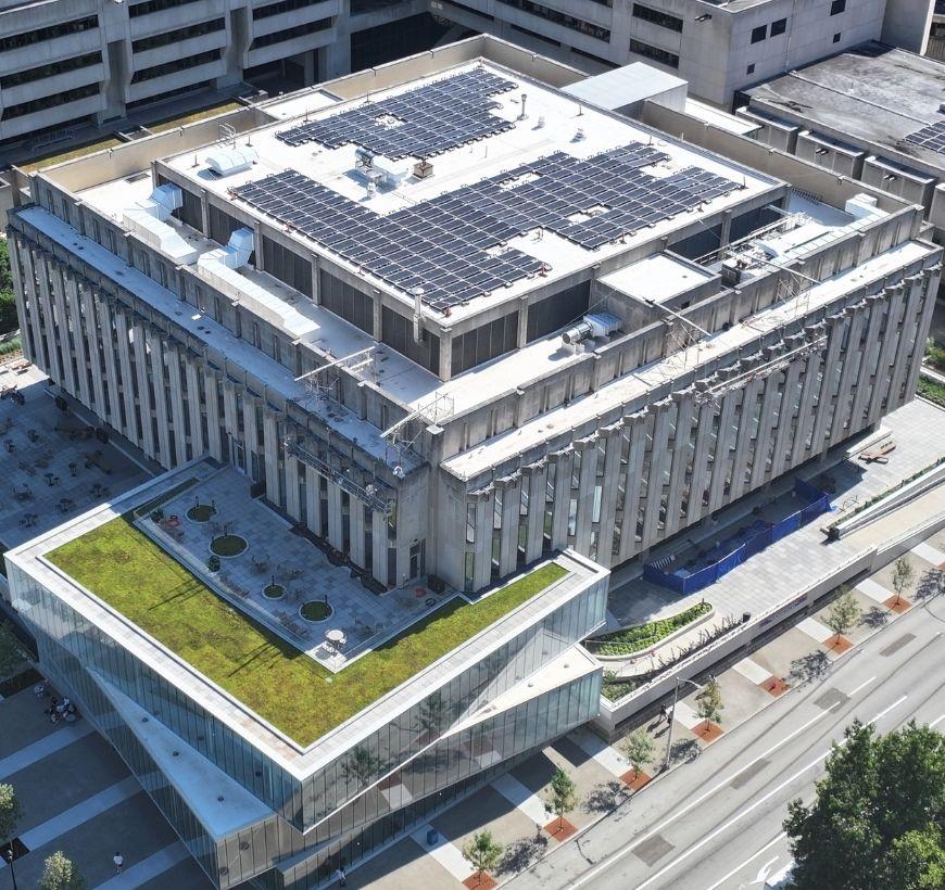 Solar panels on top of Hillman Library